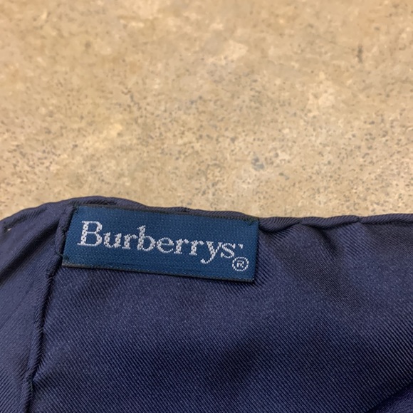 Burberry silk scarf - Picture 8 of 8